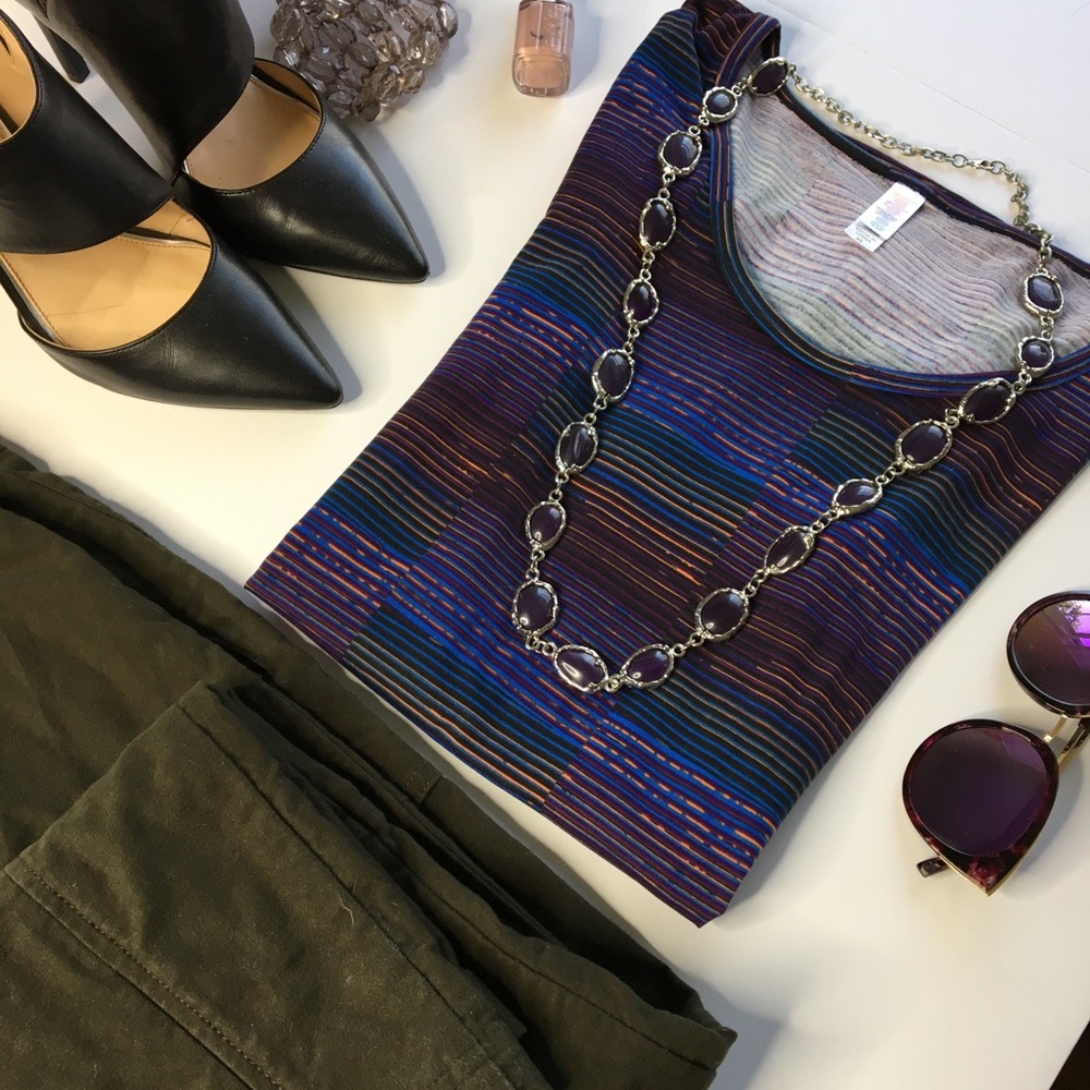 Striped Classic Tee by LuLaRoe XS